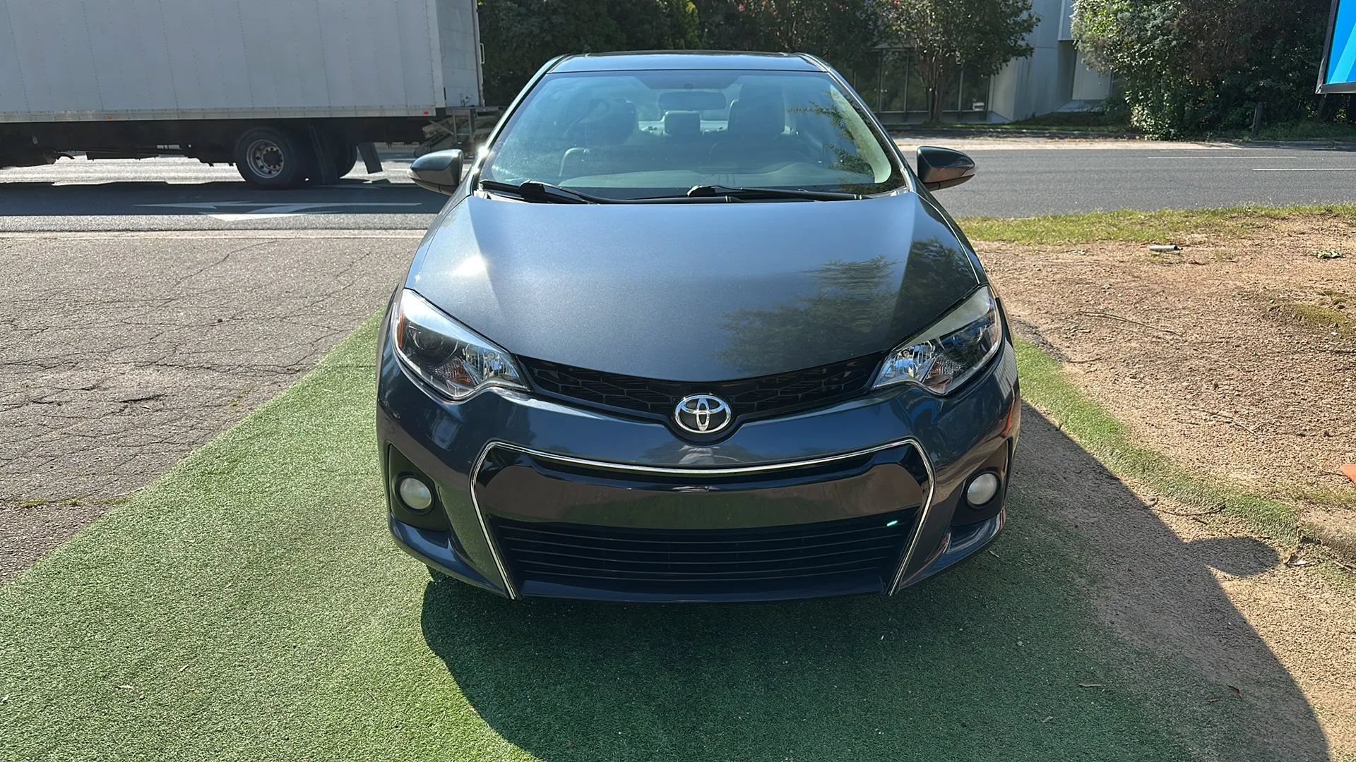 Used 2015 Toyota Corolla S w/ Driver Convenience Package FWD image 2