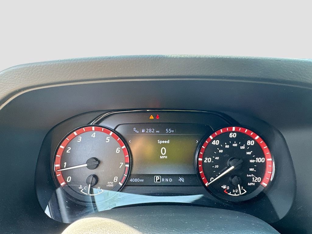 Used 2025 Nissan Frontier Pro-X image 14