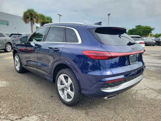 Certified 2025 Audi Q5 Premium w/ Premium Plus AWD/4WD image 5