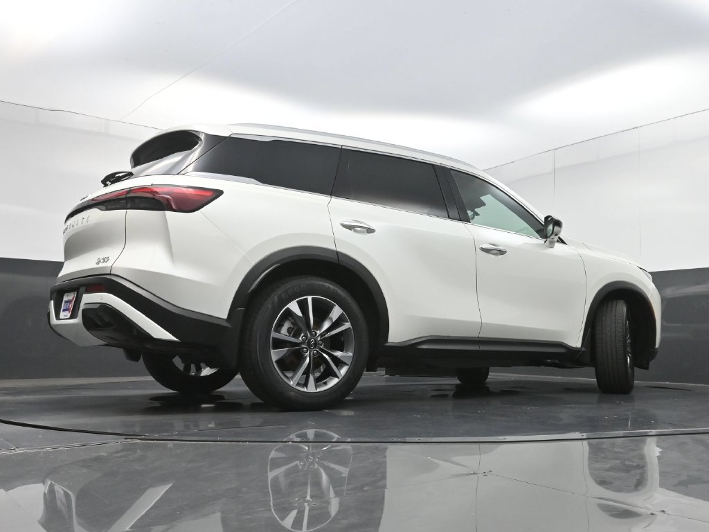 Used 2023 INFINITI QX60 Luxe FWD image 34