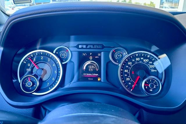 New 2026 RAM 1500 4x4 Crew Cab image 23