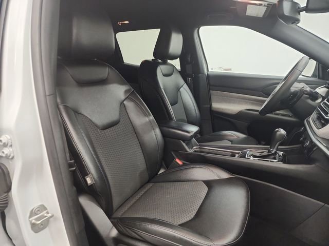 Used 2024 Jeep Compass Latitude image 24