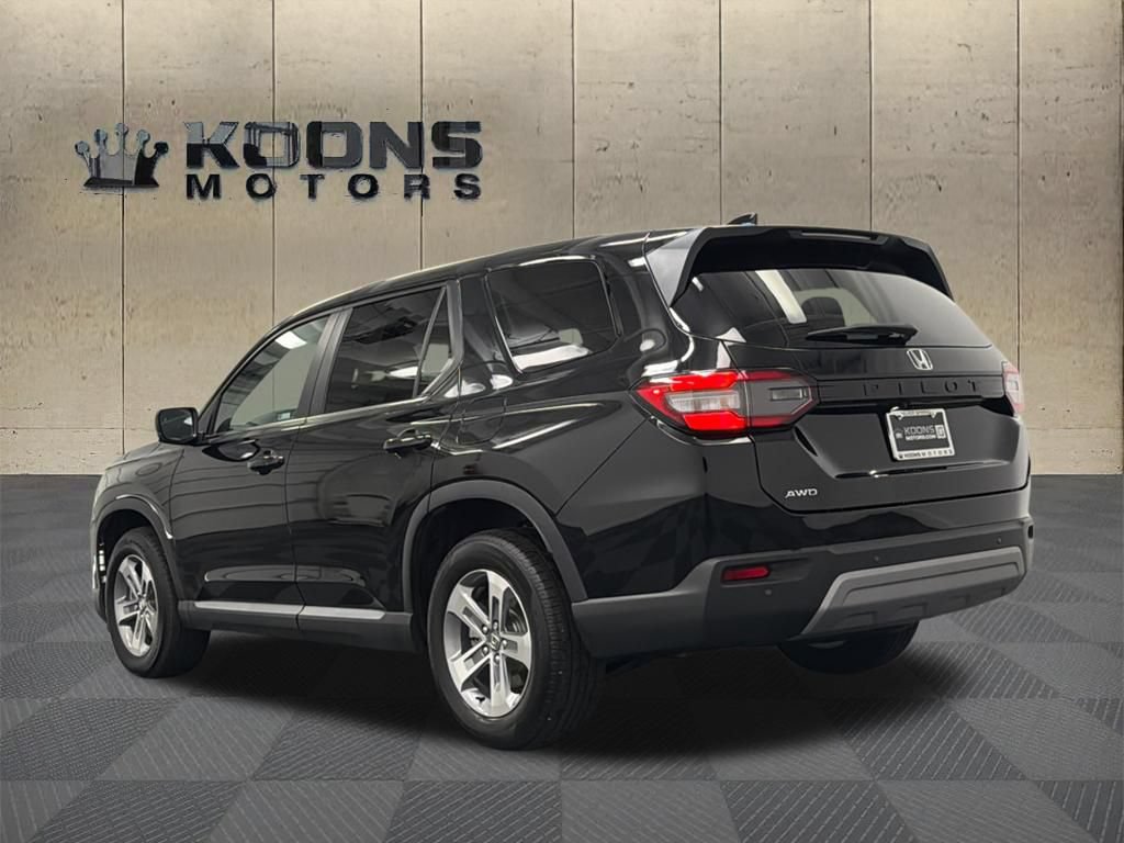 Used 2025 Honda Pilot EX-L image 6