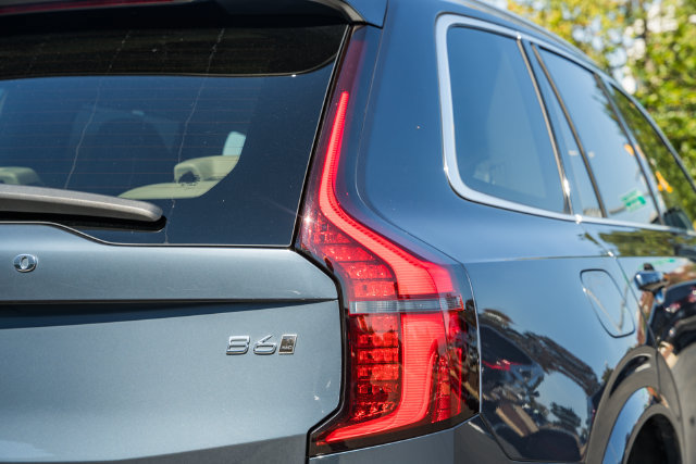 Certified 2026 Volvo XC90 B6 Ultra AWD/4WD image 7