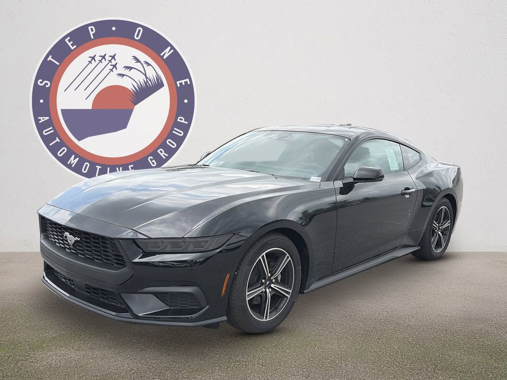 Used 2025 Ford Mustang Premium RWD image 2