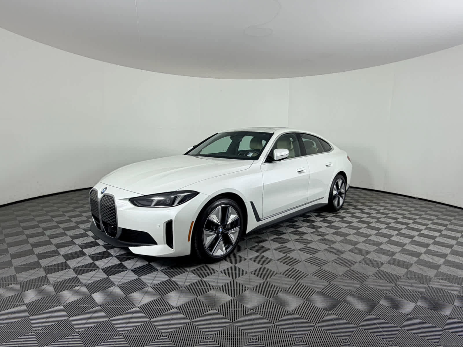 Certified 2025 BMW i4 eDrive40 w/ Driving Assistance Package image 7
