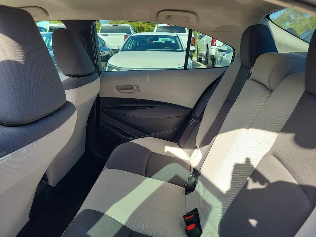 Used 2024 Toyota Corolla LE FWD image 24