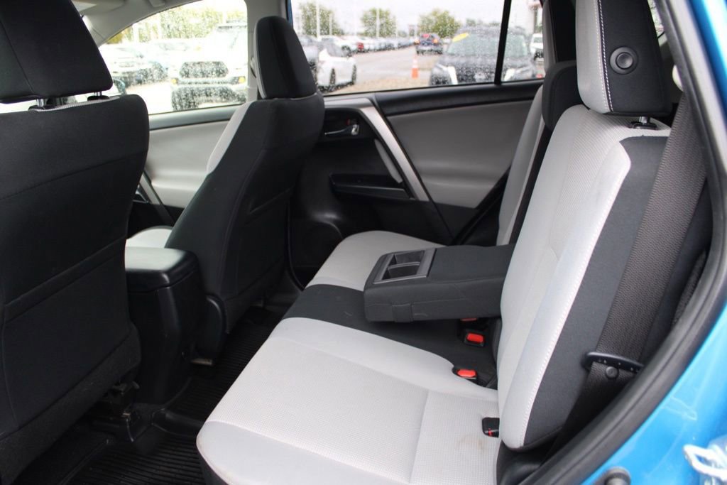 Used 2017 Toyota RAV4 XLE image 25