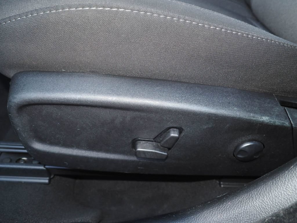 Used 2022 Dodge Charger SXT AWD/4WD image 23