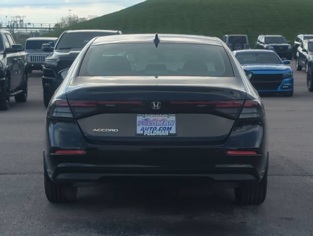 Used 2023 Honda Accord EX image 4