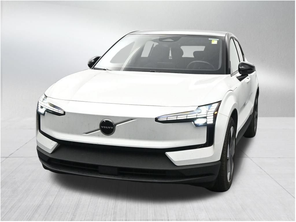 Used 2025 Volvo EX30 Plus AWD/4WD image 8