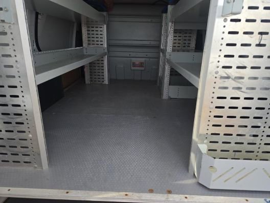 Used 2015 Ford Transit Connect XL image 4