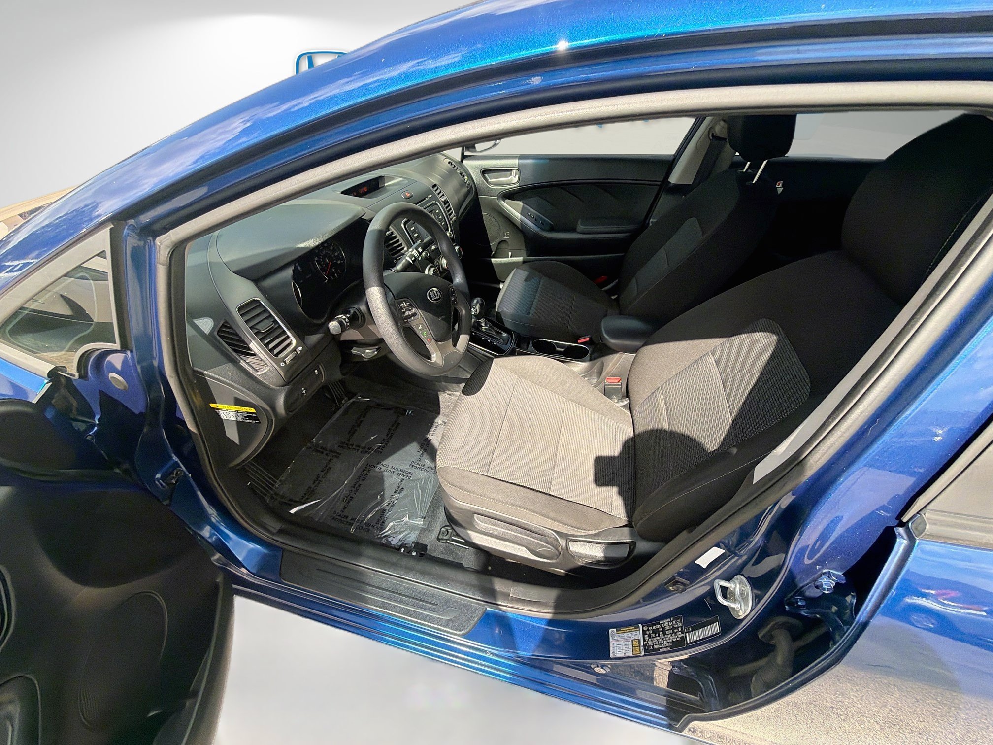 Used 2018 Kia Forte LX w/ LX Rear Camera Package FWD image 18