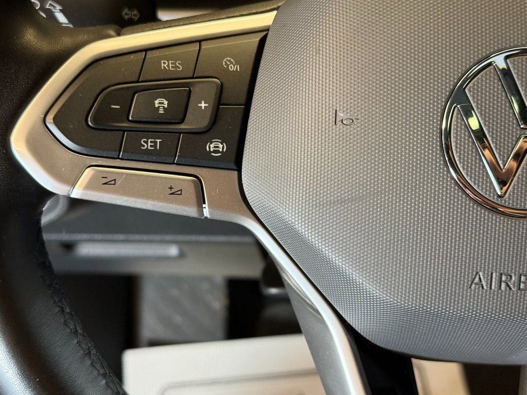 Used 2020 Volkswagen Atlas Cross Sport SEL image 11