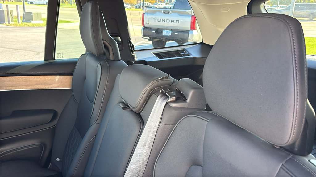 Certified 2026 Volvo XC90 B6 Plus AWD/4WD image 12