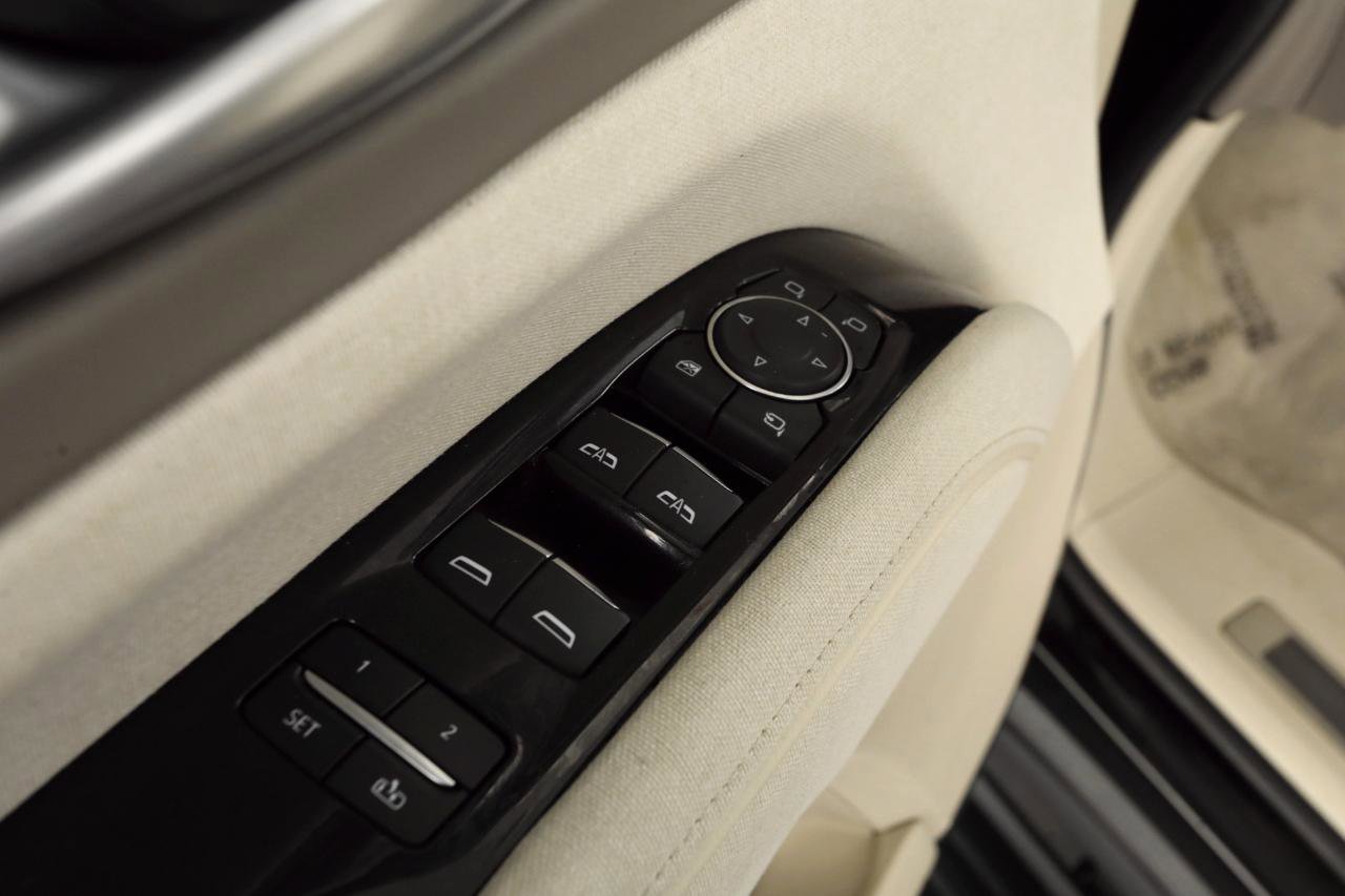 Used 2023 Cadillac Escalade ESV Sport Platinum image 29