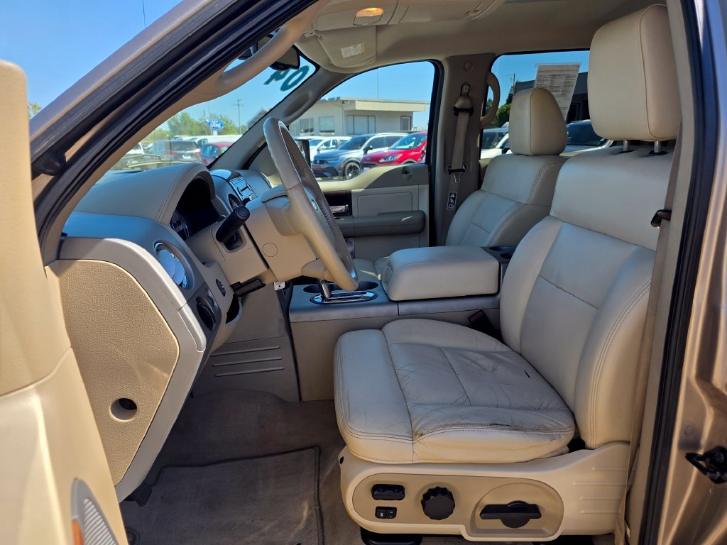 Used 2004 Ford F150 Lariat AWD/4WD image 4