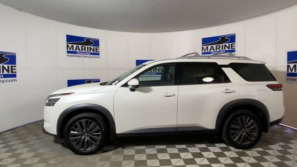 Used 2022 Nissan Pathfinder SL w/ SL Premium Package FWD image 7