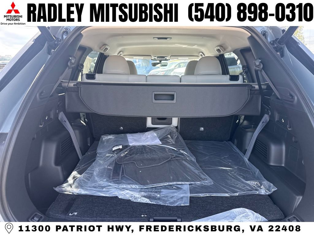 New 2026 Mitsubishi Outlander SE image 15