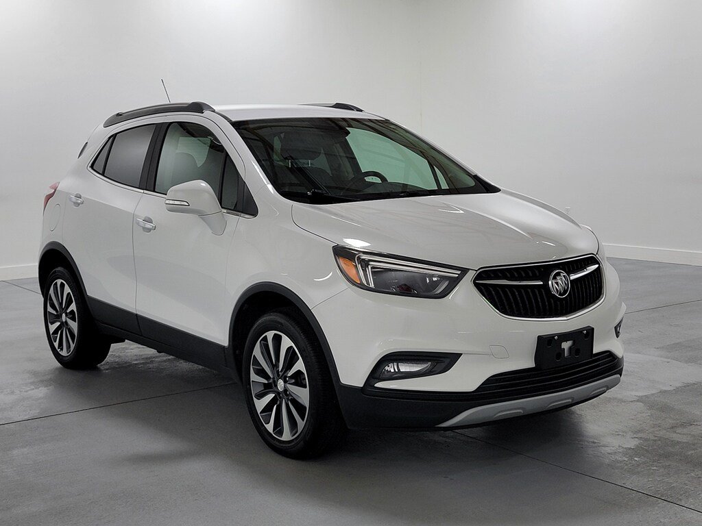 Used 2020 Buick Encore Essence AWD/4WD image 2