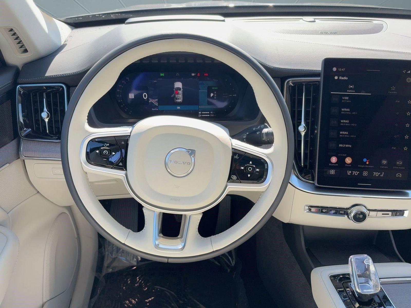 New 2026 Volvo XC90 T8 Ultra w/ Protection Package image 28