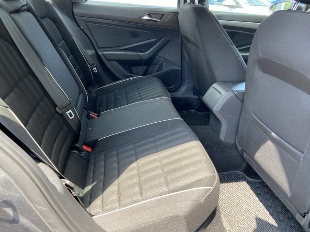 Used 2023 Volkswagen Jetta Sport FWD image 17