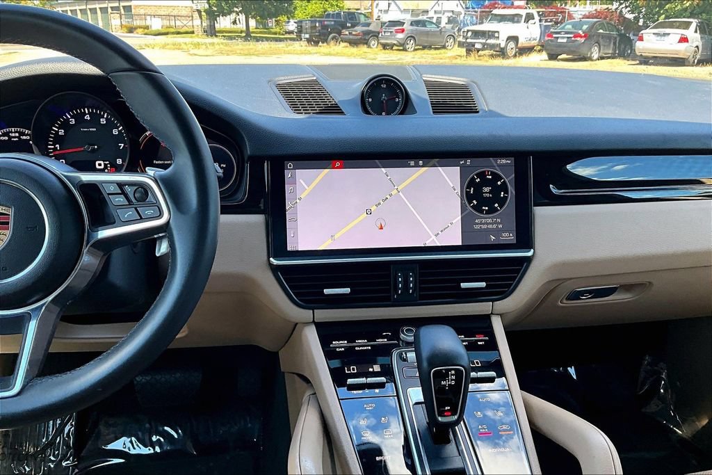 Used 2019 Porsche Cayenne AWD/4WD image 8