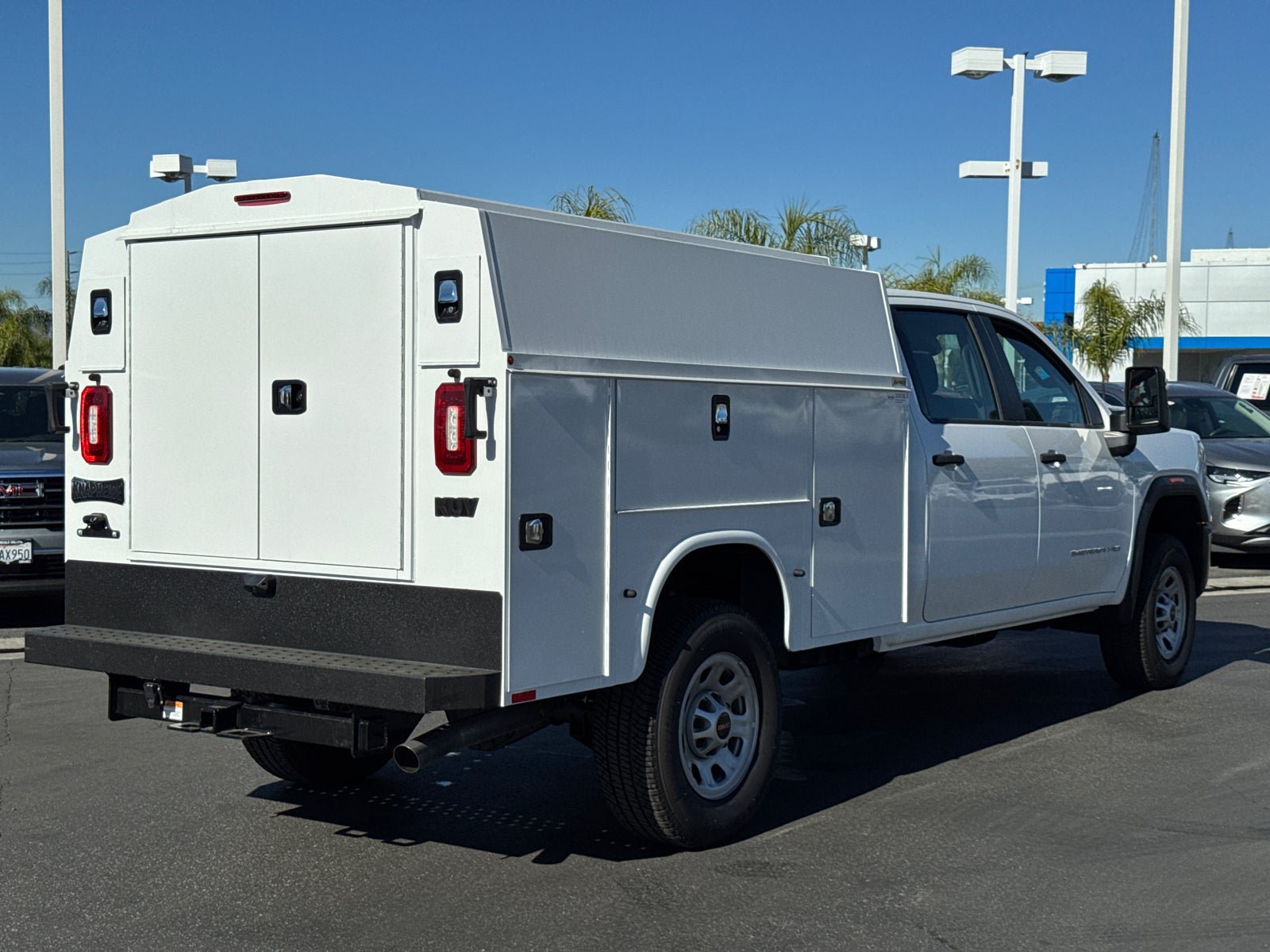 New 2024 GMC Sierra 3500 Pro w/ Fleet Convenience Package RWD image 15