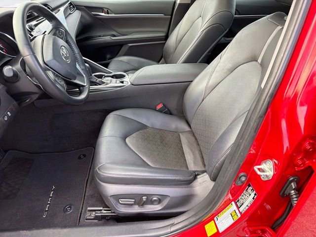 Used 2019 Toyota Camry XSE image 21