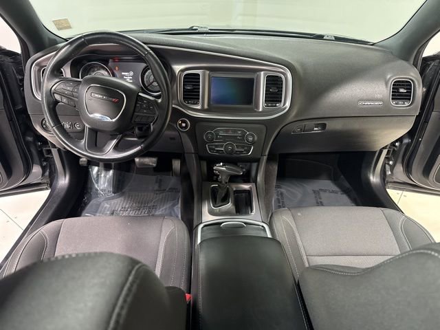 Used 2019 Dodge Charger SXT image 11