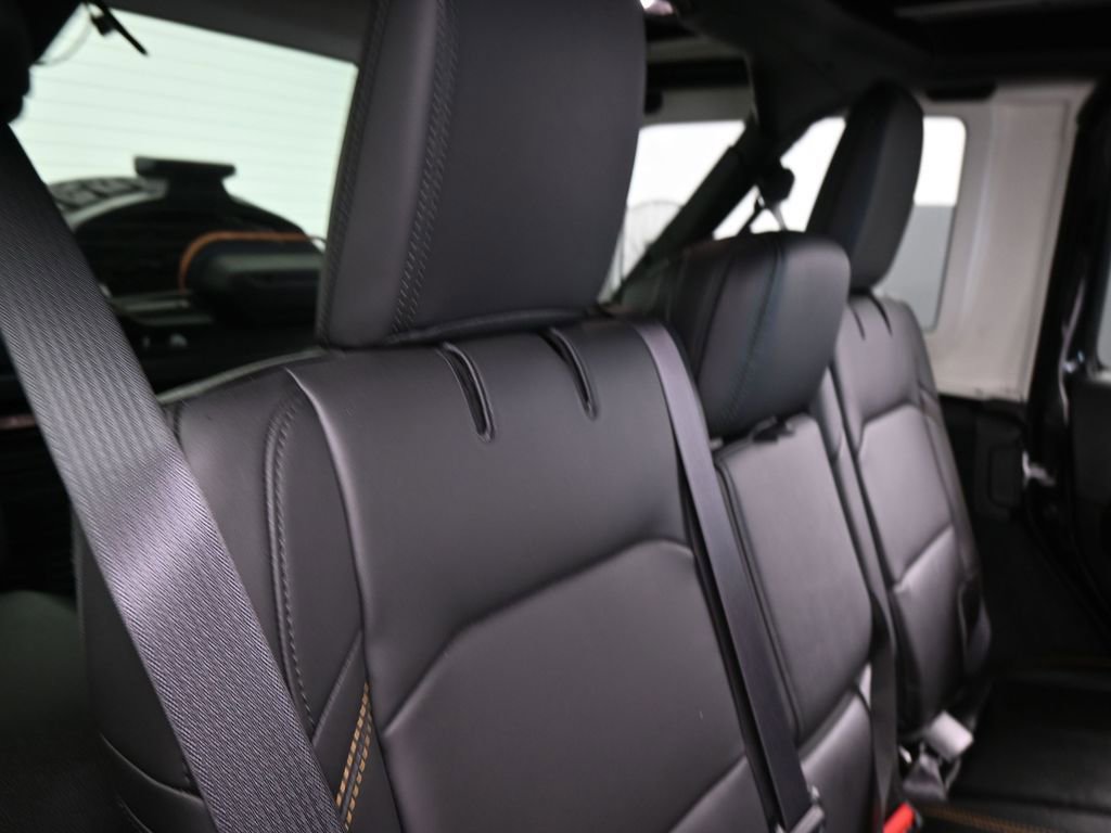 Used 2025 Jeep Wrangler Unlimited Rubicon 392 image 36