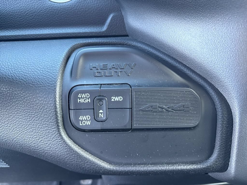 Used 2024 RAM 3500 Big Horn AWD/4WD image 21