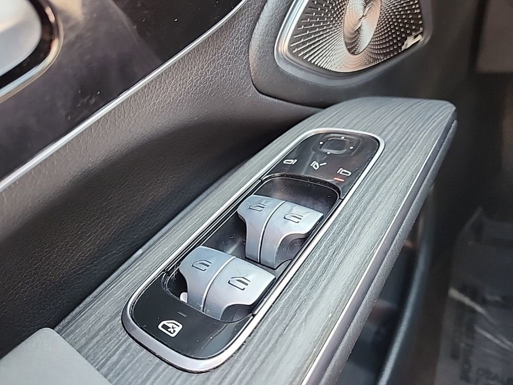 Used 2023 Mercedes-Benz EQS 450+ Sedan image 36