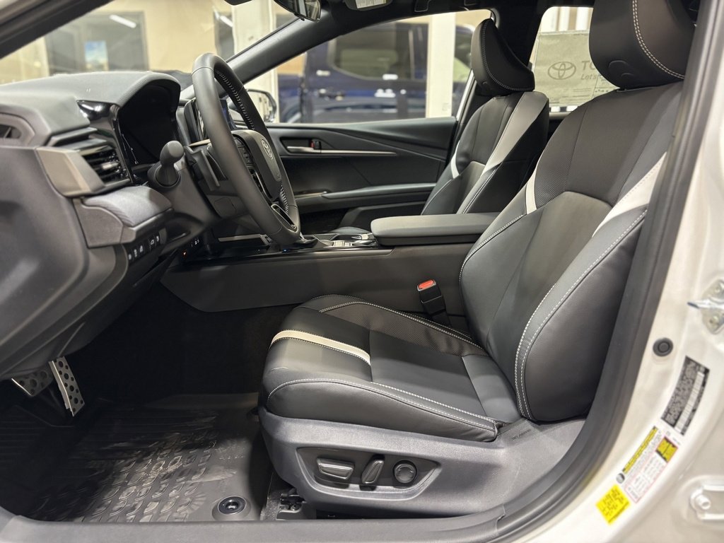 New 2026 Toyota Camry Hybrid image 19