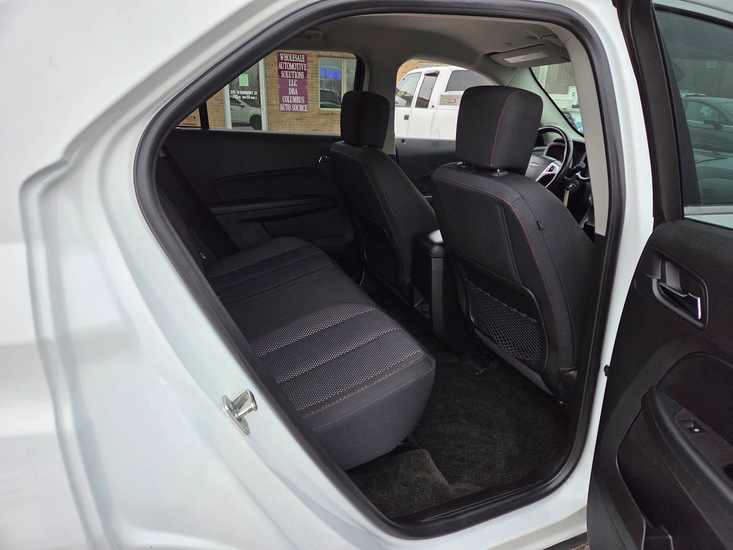 Used 2017 Chevrolet Equinox LT w/ Convenience Package image 22