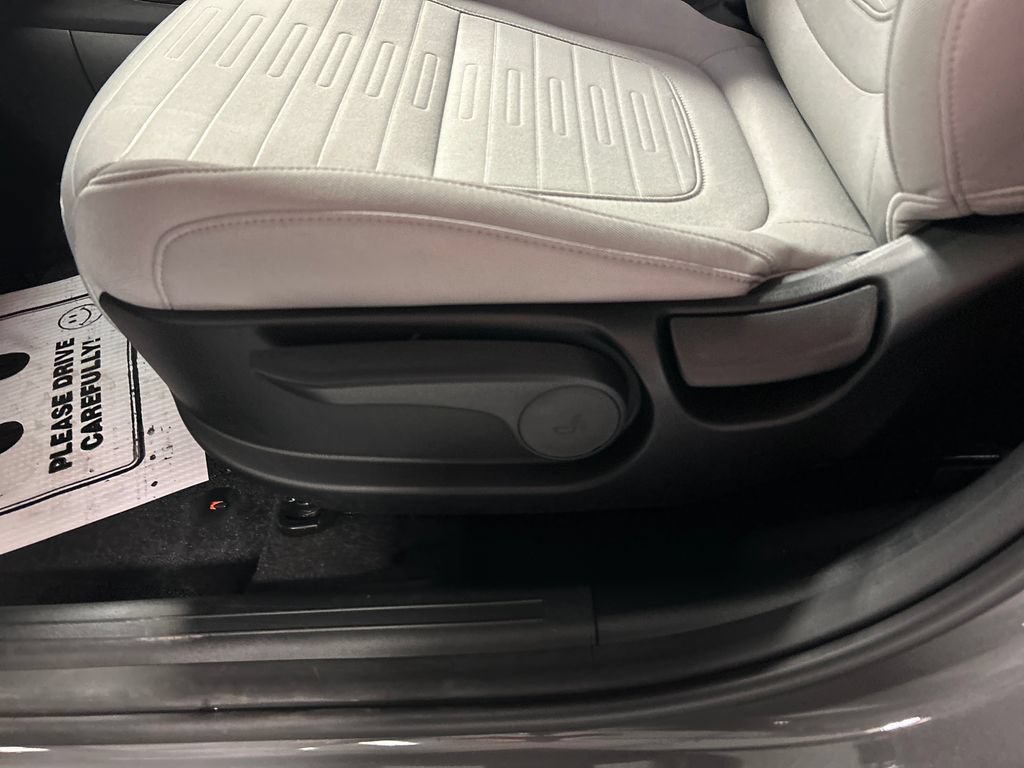 New 2026 Hyundai Santa Cruz SE FWD image 11