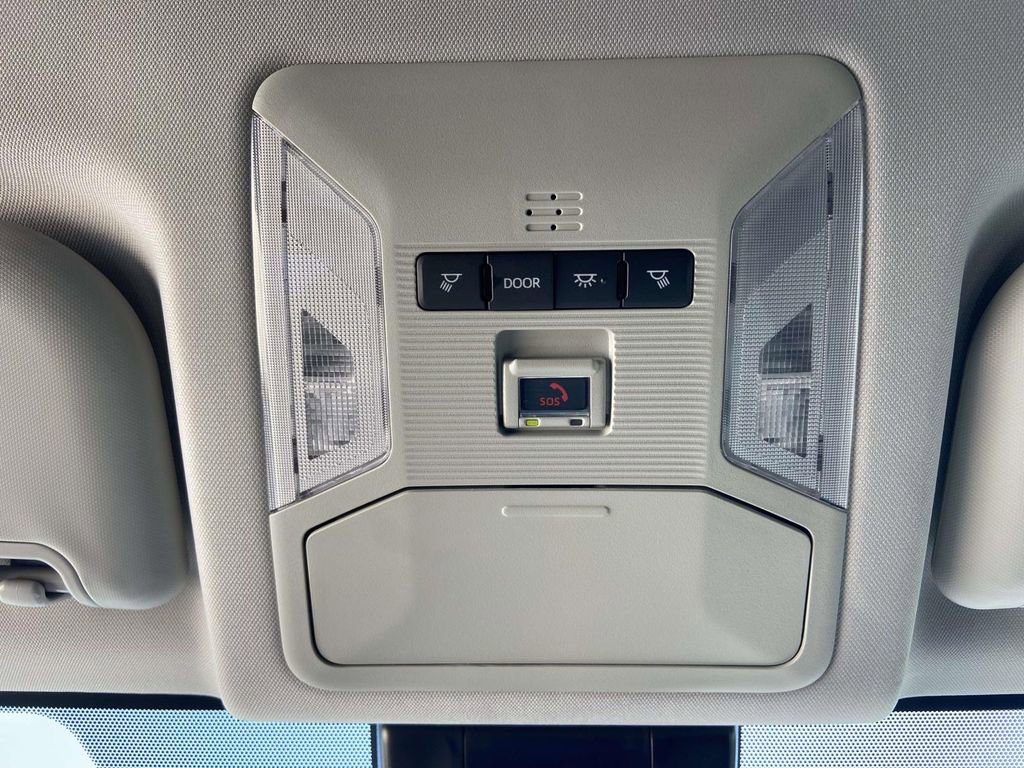 Used 2025 Toyota RAV4 LE image 18