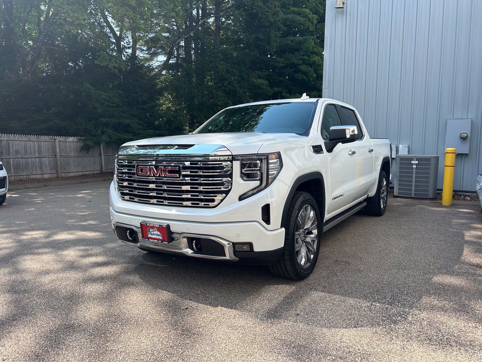 Used 2023 GMC Sierra 1500 Denali w/ Denali Reserve Package AWD/4WD image 10