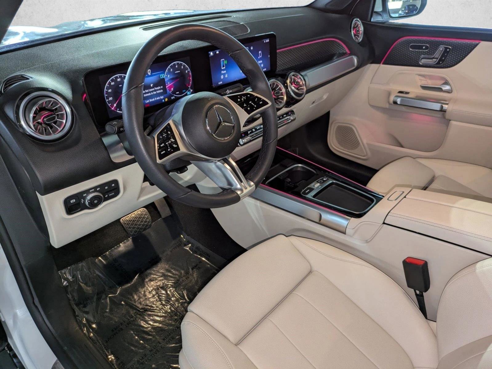 Certified 2025 Mercedes-Benz GLB 250 image 10