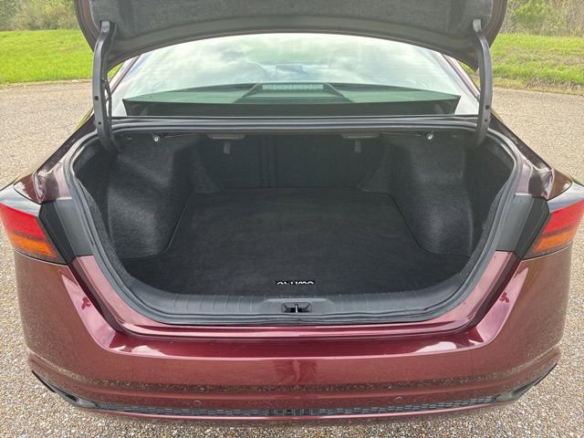 Used 2024 Nissan Altima 2.5 SV image 10