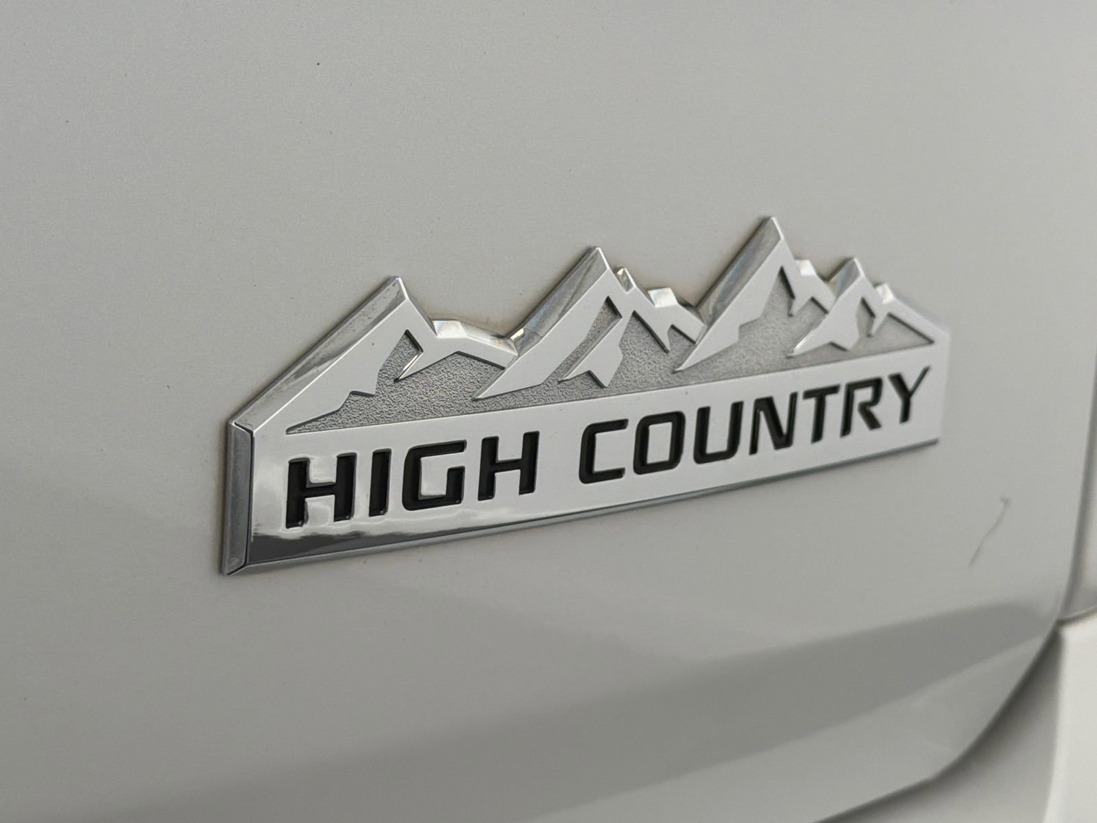 Used 2018 Chevrolet Traverse High Country w/ LPO, Floor Liner Package image 5