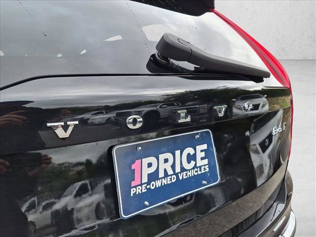 Used 2025 Volvo XC90 B6 Ultra w/ Protection Package Premier AWD/4WD image 13