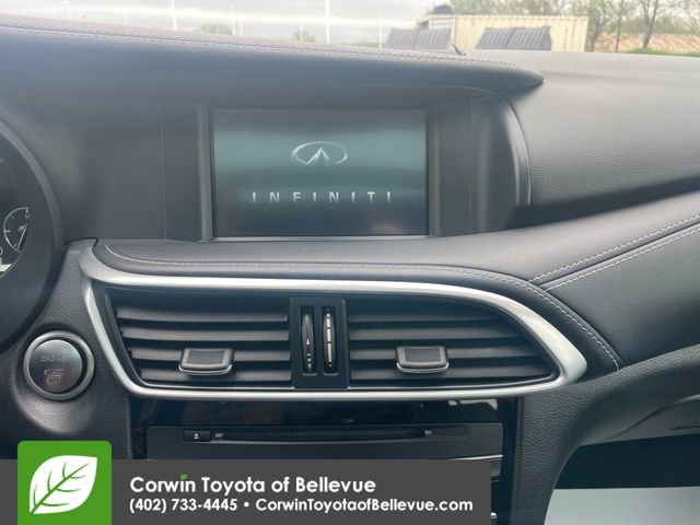 Used 2017 INFINITI QX30 Premium w/ Navigation Package AWD/4WD image 12