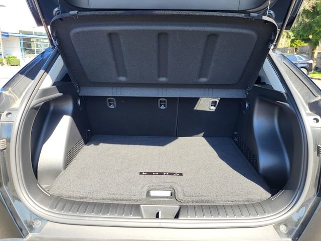 Certified 2025 Hyundai Kona SEL image 5