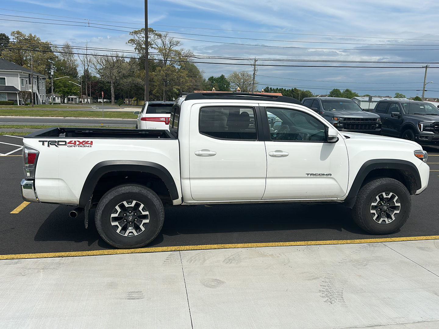 Used 2021 Toyota Tacoma TRD Off-Road image 7