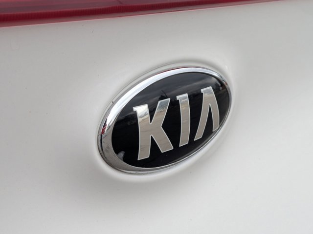 Used 2017 Kia Sportage EX image 8