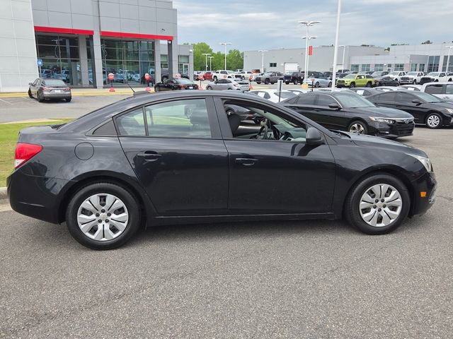 Used 2016 Chevrolet Cruze LS FWD image 13