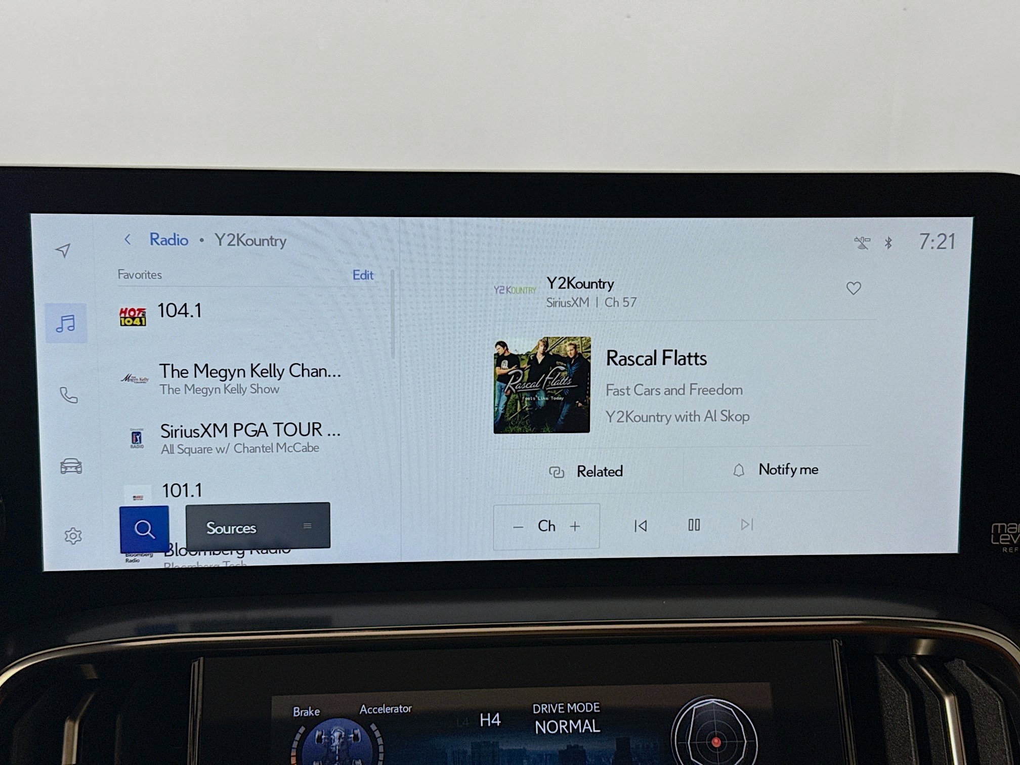 Used 2023 Lexus LX 600 4WD w/ Accessory Package (Z1) image 15