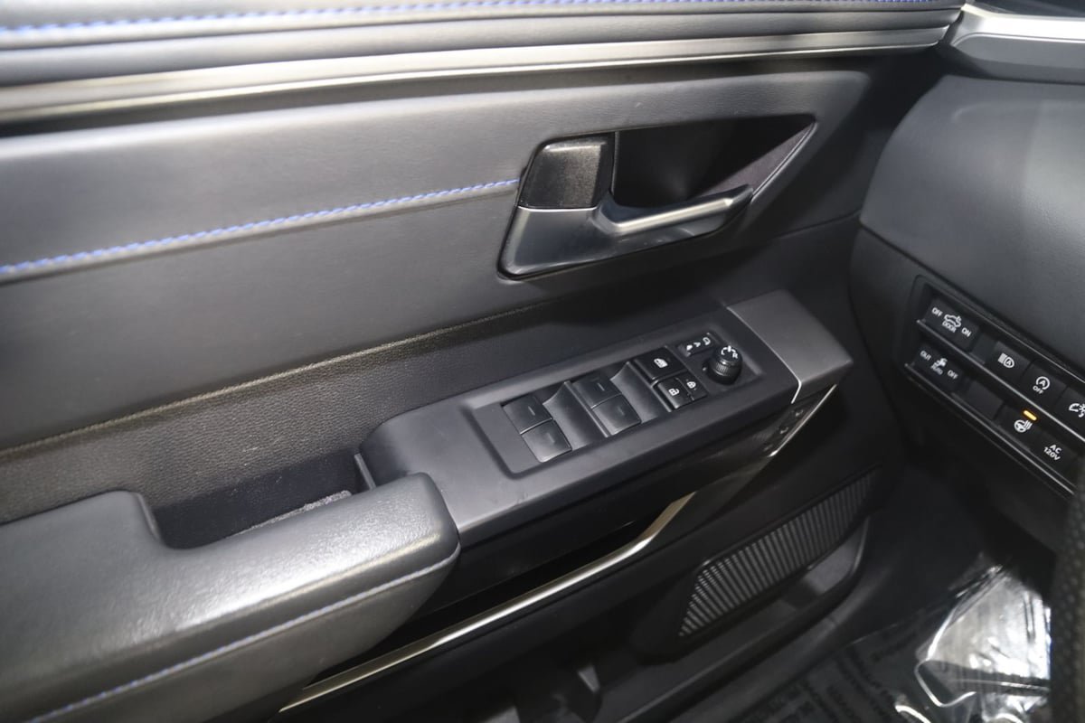 Used 2023 Toyota Tundra Platinum AWD/4WD image 33