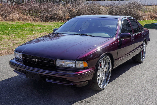 Used 1996 Chevrolet Impala SS RWD image 14